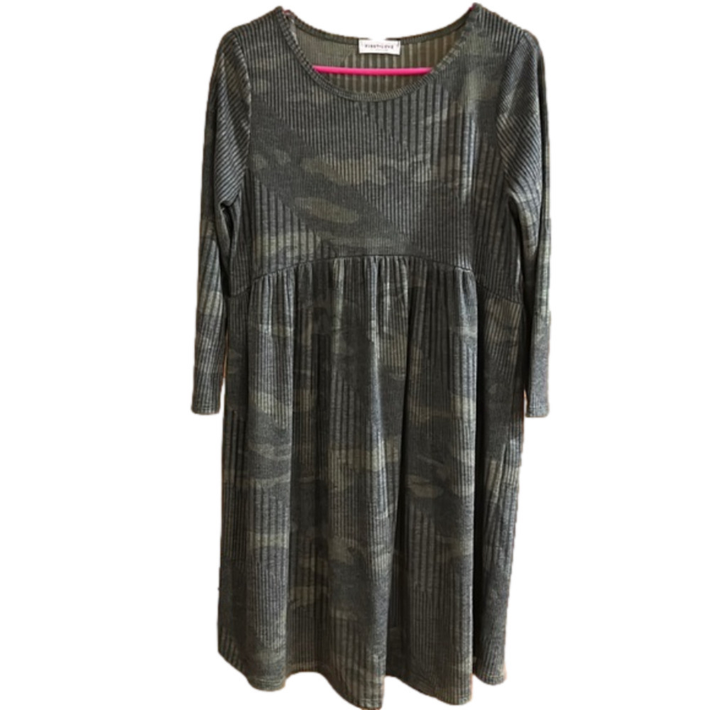 First love size medium dress good condition